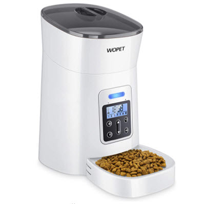 Automatic pet feeder for your adopted cat